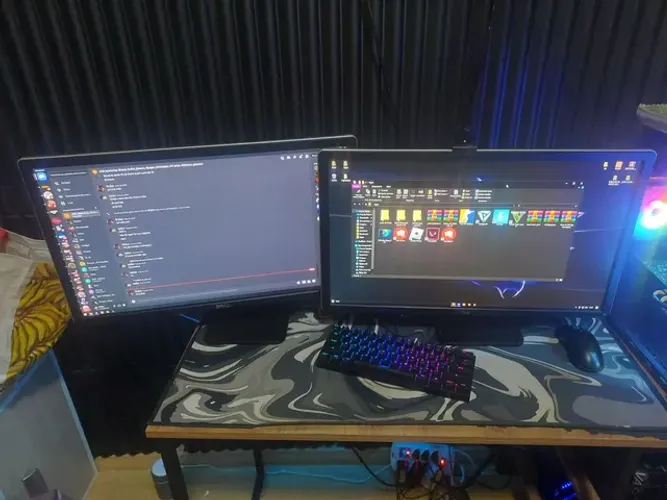 Suporte duplo dell com monitores 24"