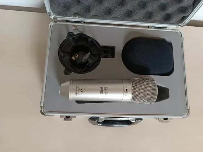 Microfone Condensador - Behringer B2 Pro