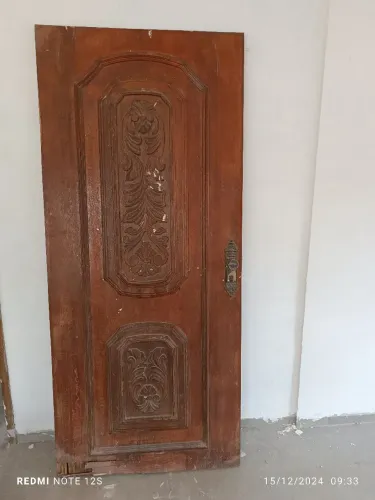 Porta de Madeira Entalhada Clássica maciça