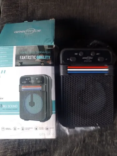 Caixa speaker bluetooth, cartão,pen drive e rádio
