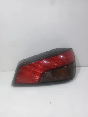 Lanterna Peugeot 306 1994 a 1997 lado direito original
