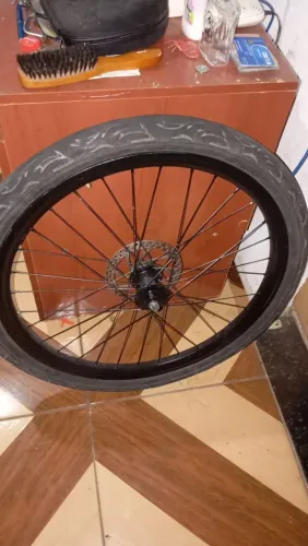 Roda 26completo VMAX  com cubo a disco de rolemam