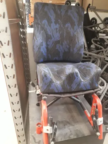 Cadeira de Rodas com Assento Confortável