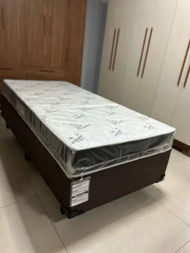 Colchão solteiro d33 com a base