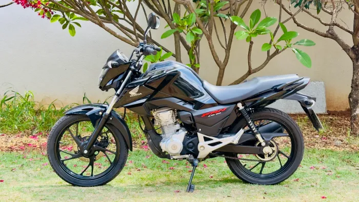 Fan 2025/2025 Moto Super Nova e Baixo km
