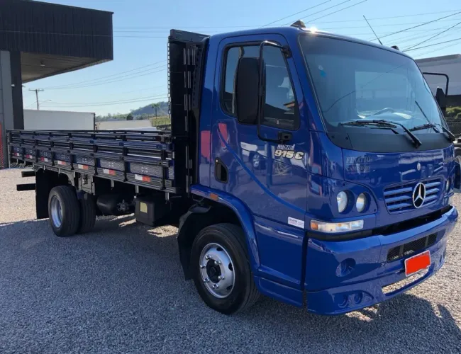 Mb Accelo 915 Carroceria