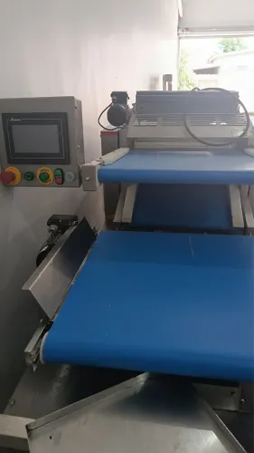 Cilindro sovador laminador de massas eco com automação 