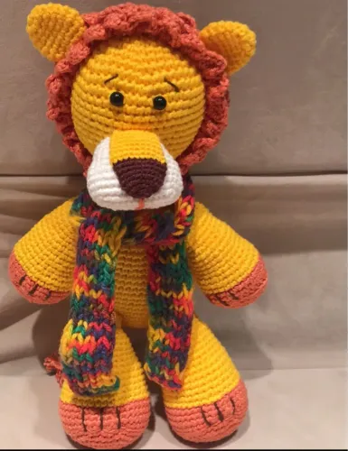 Leão de Pelúcia Crochetado Artesanal Amigurumi