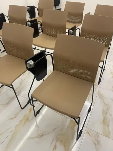 CADEIRA CONNECT FIXA C/ PRANCHETA FRISOKAR