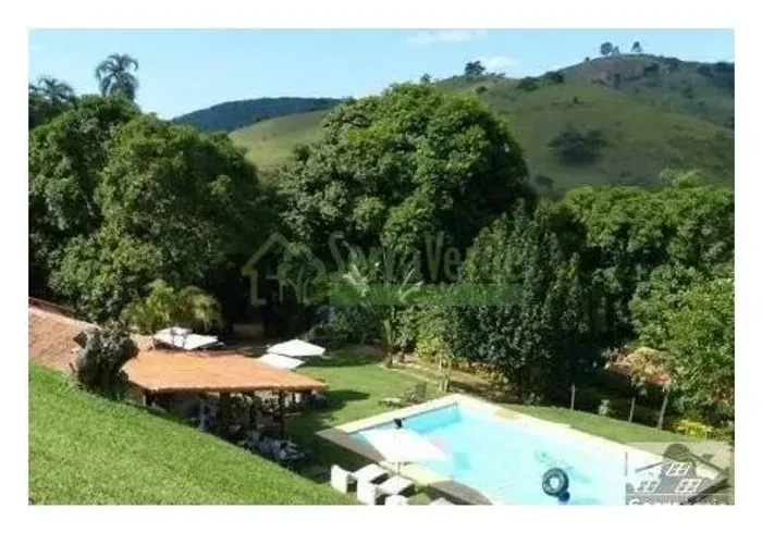 PARAÍBA DO SUL - SÍTIO COM GRANDE ÁREA EXTERNA, IDEAL PARA POUSADA