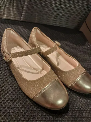 Sapato infantil feminino marca Bibi