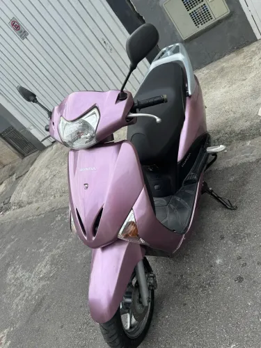Honda Lead 110 Rosa  (NOVA)