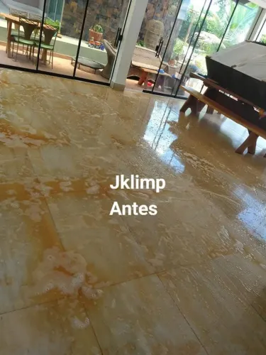 Limpa pisos removedor 