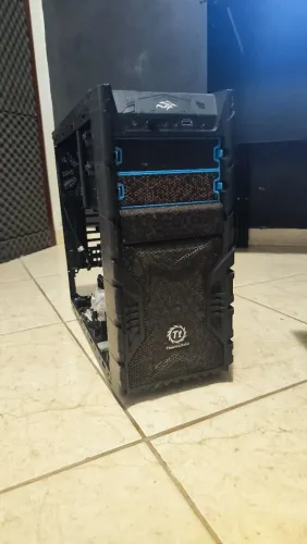 Gabinete Gamer Thermaltake 