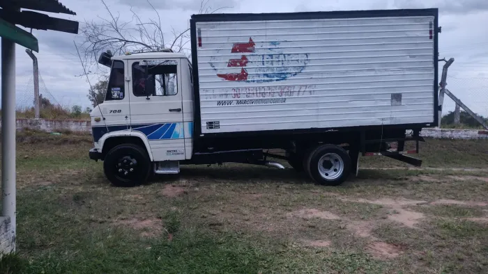 Vendo camiao 608 MB direção hidráulica 