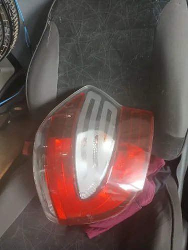 LANTERNA TRASEIRA MOBI *