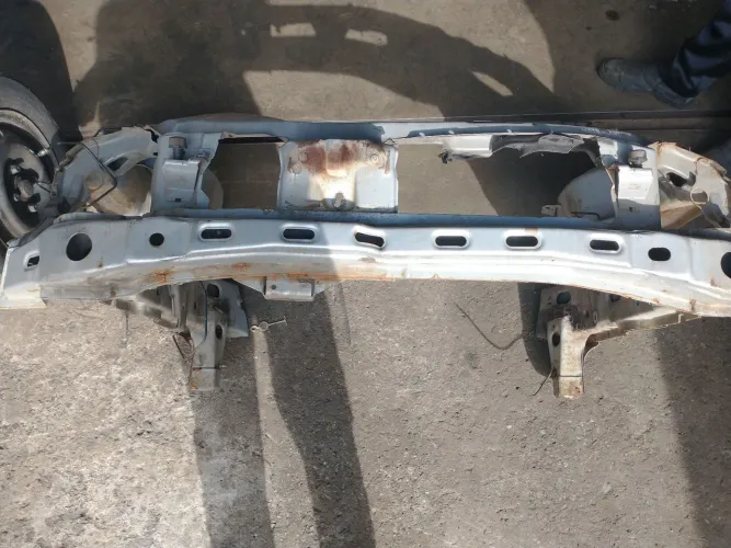 Mini frente Ford Ka 2005 hatc