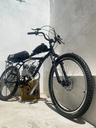 Motorizada 80cc bastante útil para o dia a dia , toda original,  pouco tempo de uso