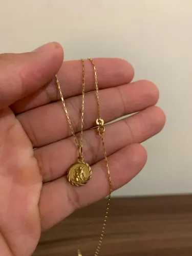 Corrente nova com pingente em ouro 18k