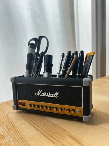 Desk Organizer em formato de Amplificador (4x1)