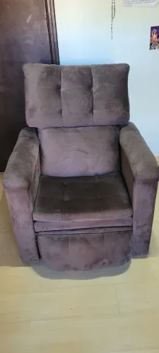 Oportunidade Única! Poltrona Luxo Reclinável Confortável Marrom