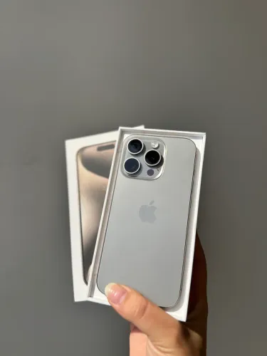 iPhone 15 pro Max 256GB - seminovo com garantia ?