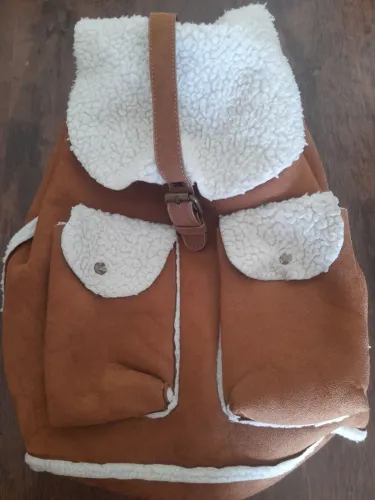 Mochila exclusiva toda forrada de lã