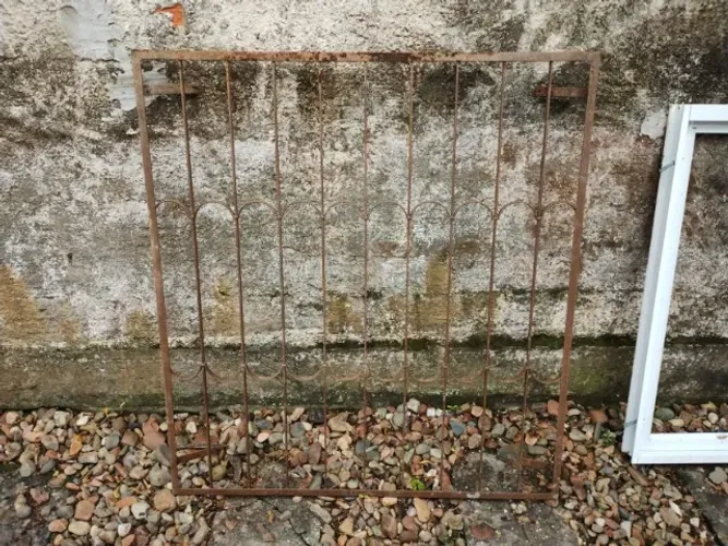 Portão em Ferro 1,05m x 1,15m