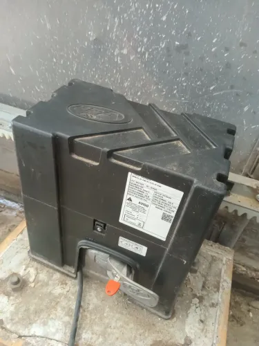 Instalação de motor de portão