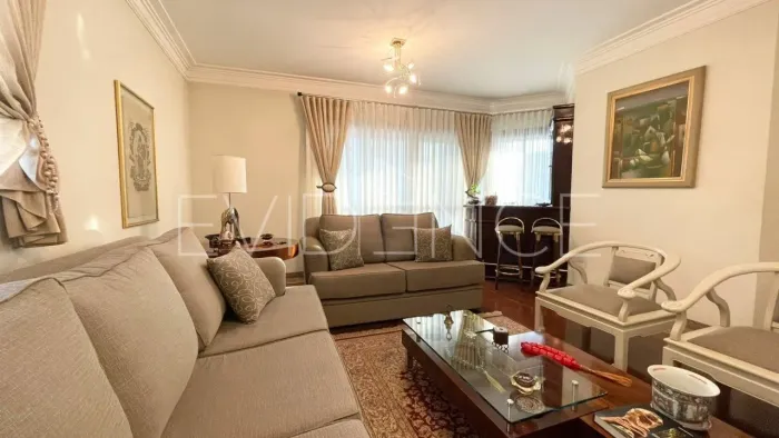 Apartamento à venda no Anália Franco 227 m²