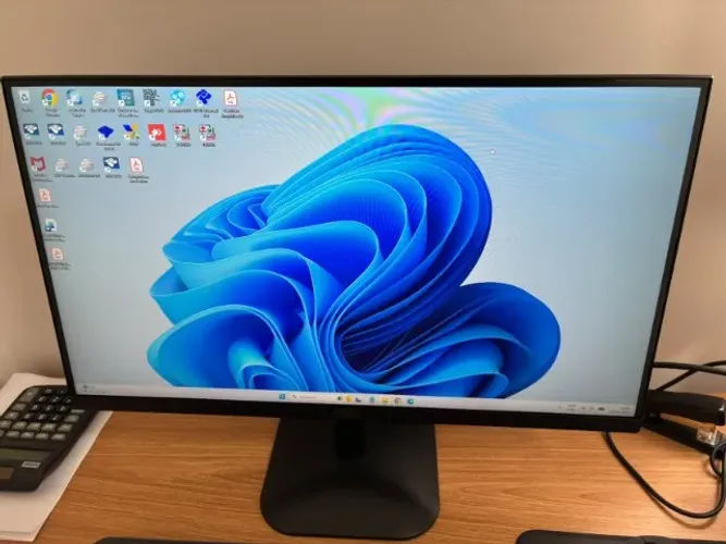 Monitor AOC 22 120Hz 1ms Full HD - Ótimo Estado