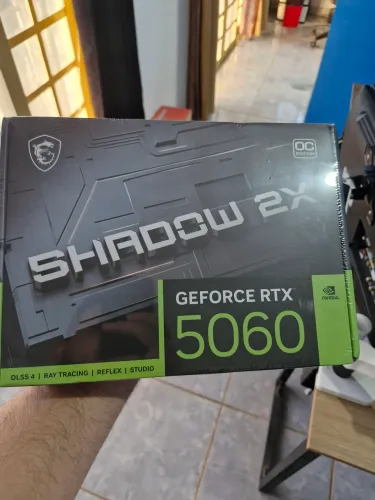 Placa de Vídeo GeForce RTX 5060 8GB GDDR7 - NOVA