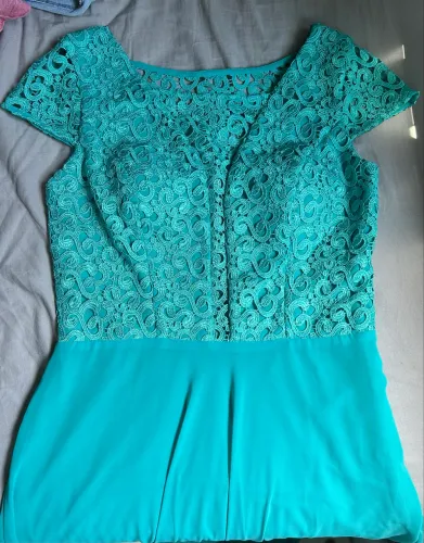 Vestido de festa rendado 