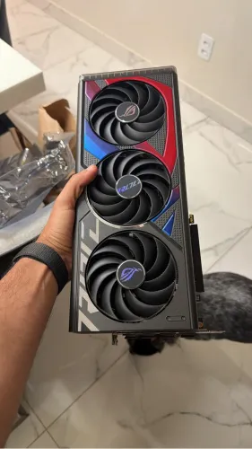 RTX 4070 ROG Strix