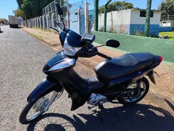 HONDA BIZ 110i 16/16 Conservada. Não aceito trocas, só venda.