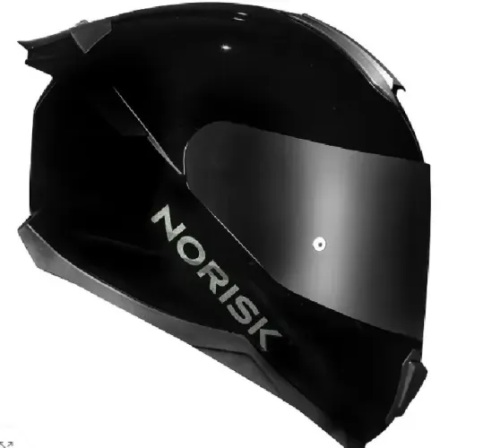 Capacete norisk. 