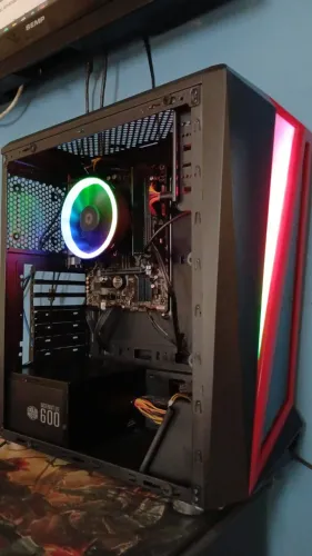 CPU CORE I5 9400 16gb ddr4 ssd 256gb fonte 600w 80 plus aceito cartão