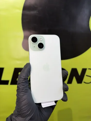 iPhone 15 128GB