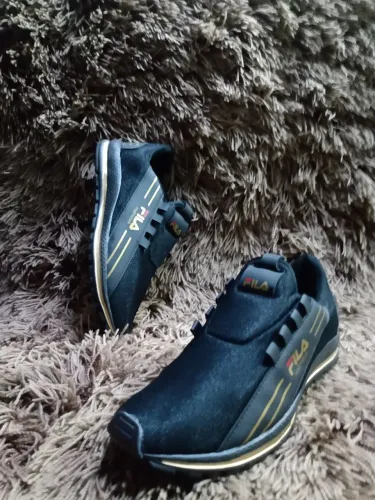 Tênis Fila Preto Leve e Confortável