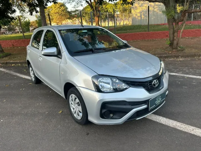 Toyota Etios X 1.3 Flex 16V 5P Mec. 2019
