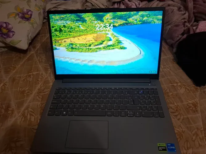 Notebook loq essential, com uma rtx 3050