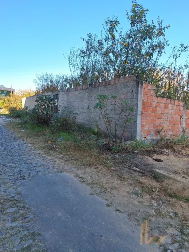 Lote 360 m2 - com ótima vista - todo murado - documentação ok - Bairro São Damião - Vespas
