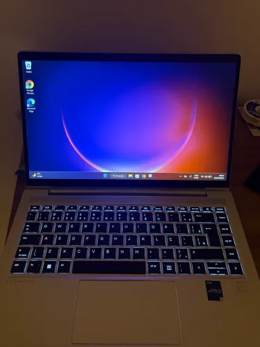 Notebook HP EliteBook 640 G9 | Intel i5 12ª Geração | 16 GB RAM | SSD 256 GB