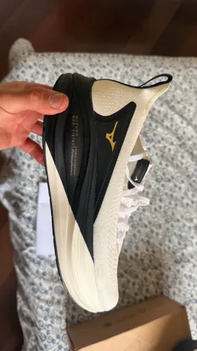 Mizuno neo vista 2 - Novo / sem uso.