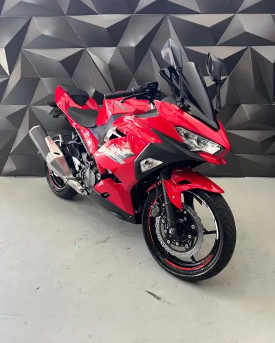 NINJA 400