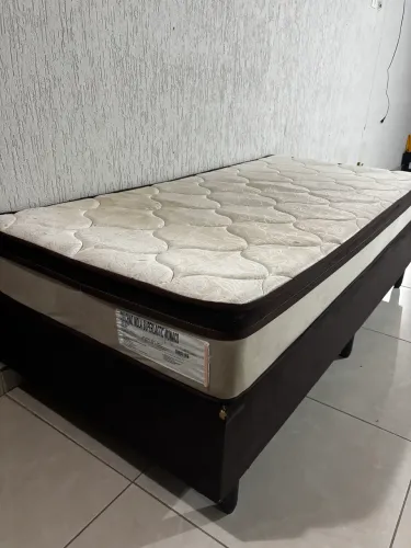 Cama box + colchão