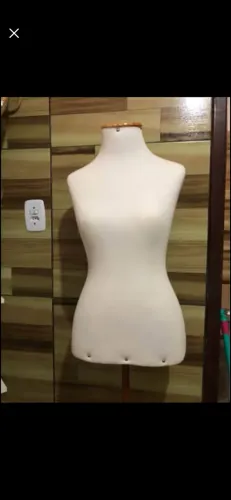Manequim feminino 