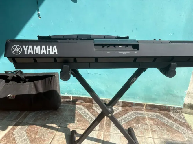 Teclado Yamaha PSR-E453