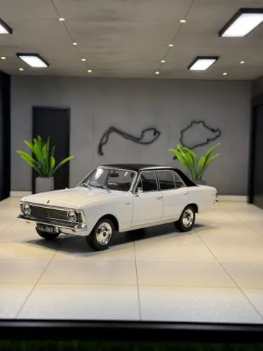 Miniatura Chevrolet Opala SS Branco 1/24