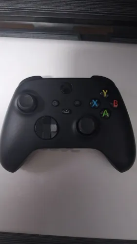 Controle Microsoft Xbox Series X (Defeito)